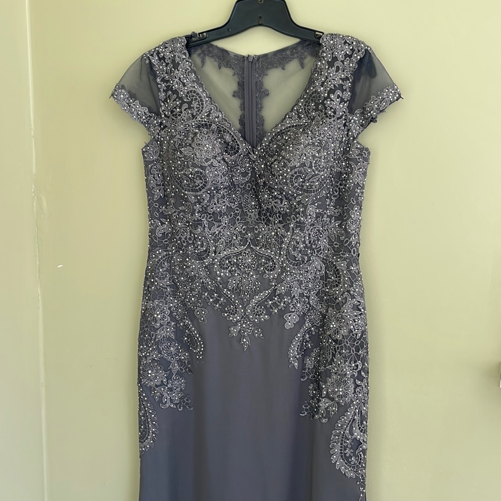 Mgny Gown Formal Dress Gray Floor Length Satin Embellished Size 10